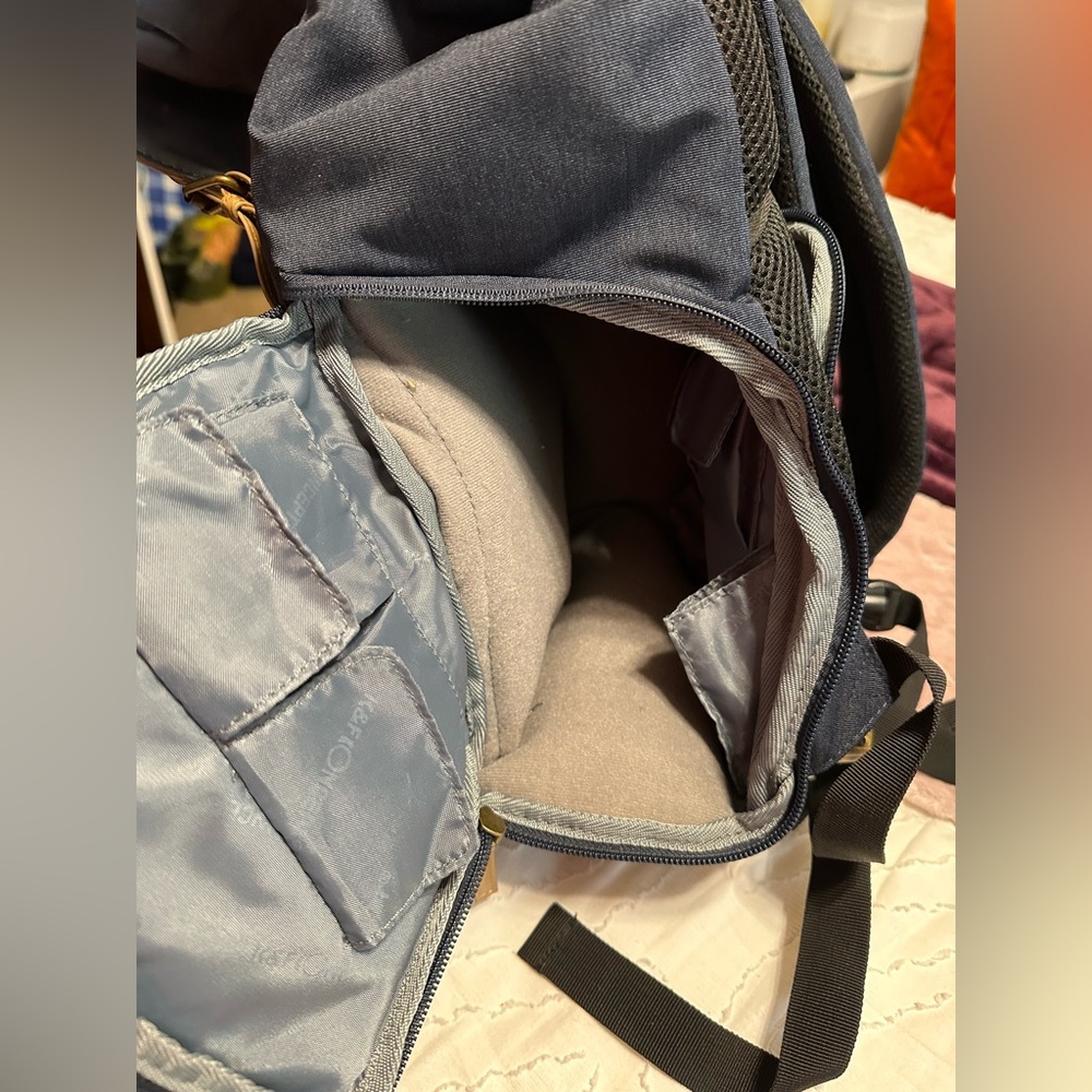Camera Backpack - Picture 5 of 7